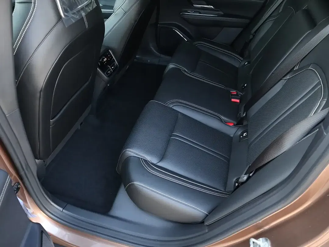 Mazda 6e - Thumbnail 13