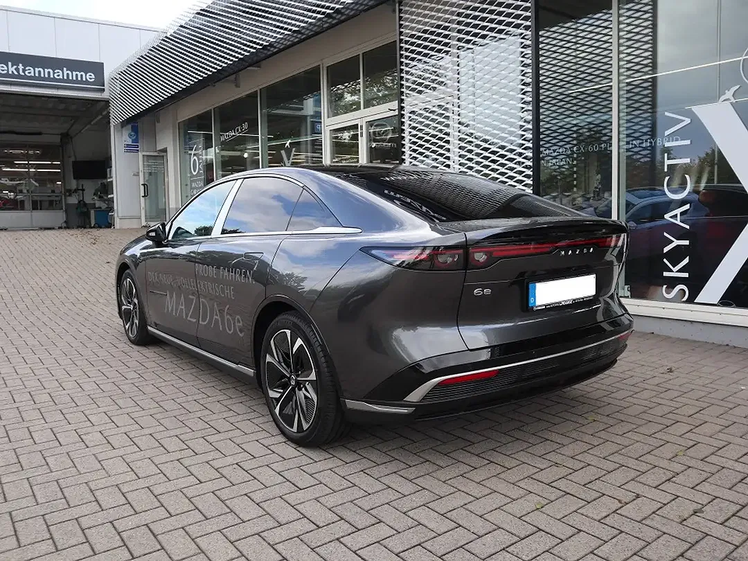 Mazda 6e - Thumbnail 3