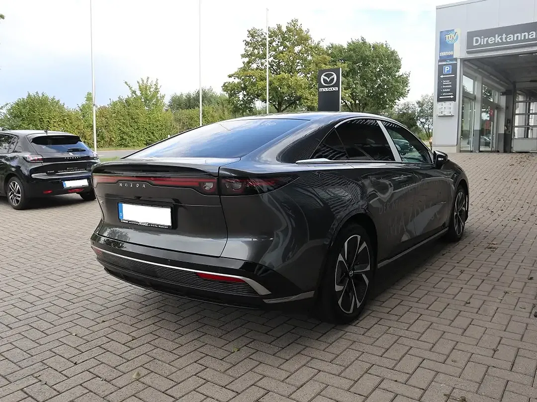 Mazda 6e - Thumbnail 5
