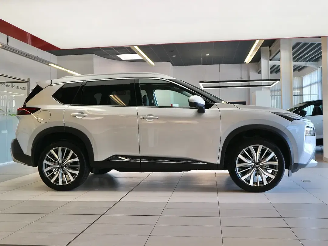 Nissan X-Trail - Thumbnail 11