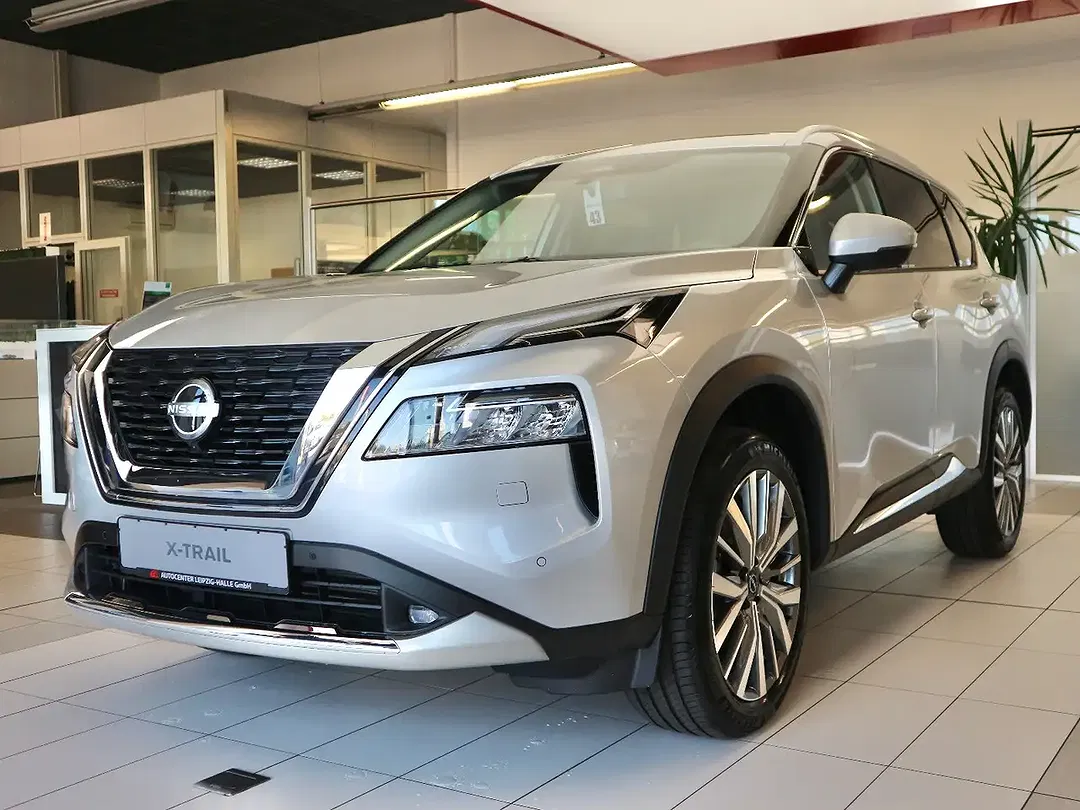 Nissan X-Trail - Thumbnail 2