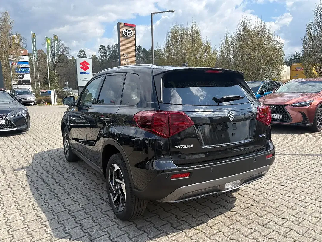 Suzuki Vitara - Thumbnail 3