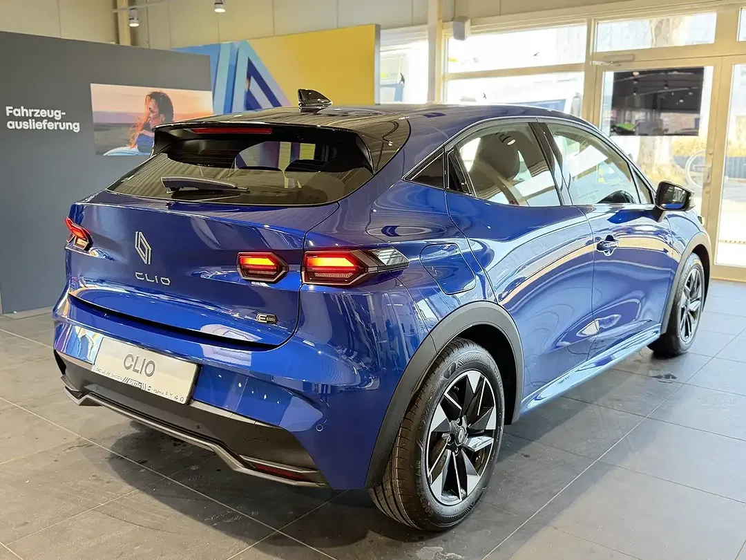 Renault Clio - Thumbnail 9