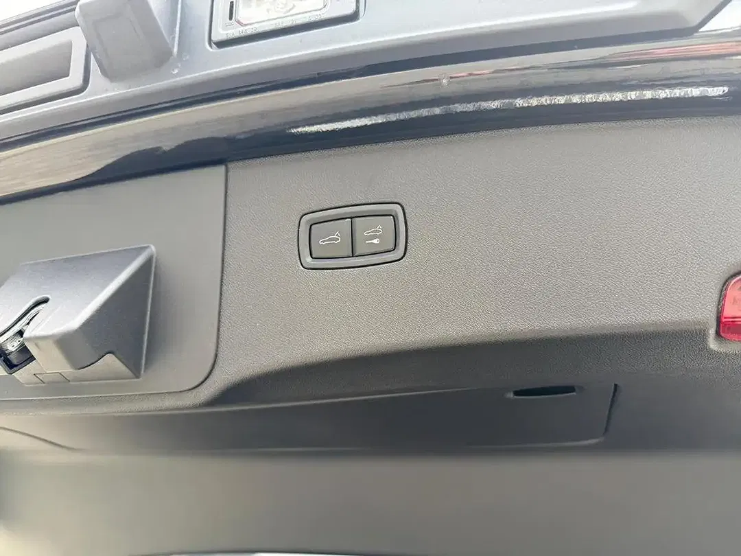 Porsche Cayenne - Thumbnail 15