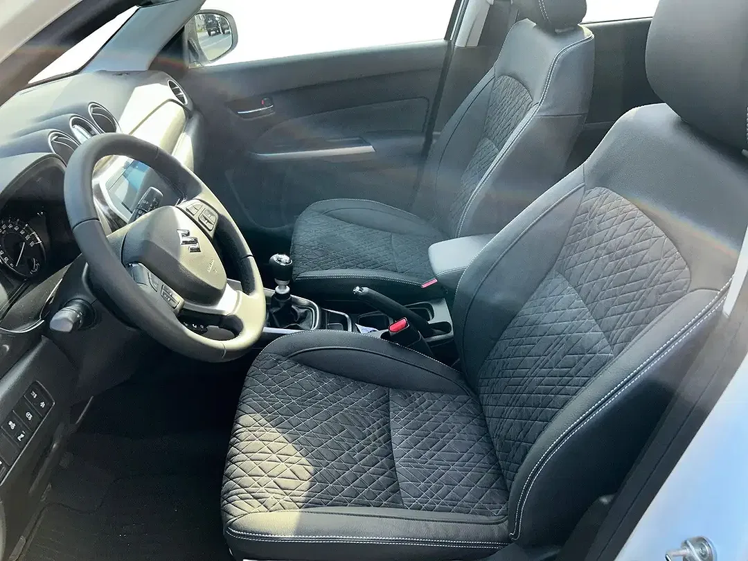 Suzuki Vitara - Thumbnail 11
