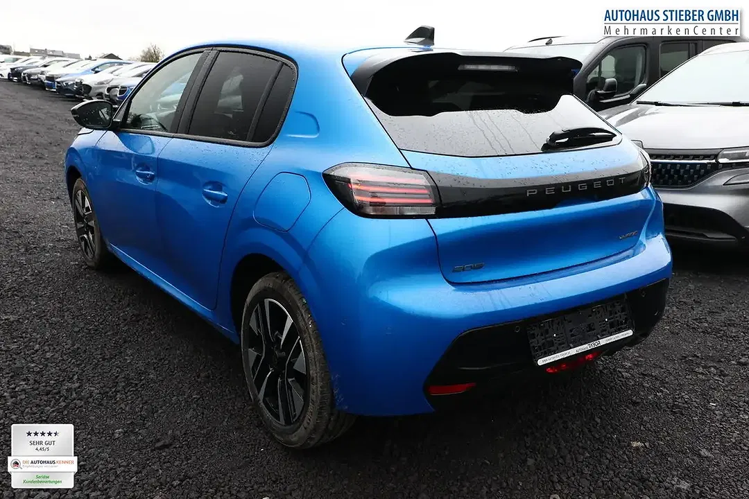 Peugeot 208 - Thumbnail 4