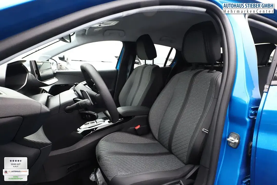 Peugeot 208 - Thumbnail 6