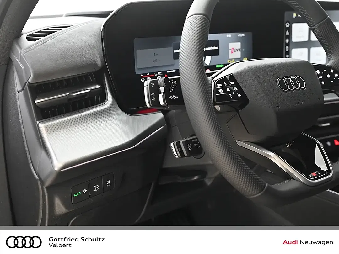 Audi Q3 - Thumbnail 12
