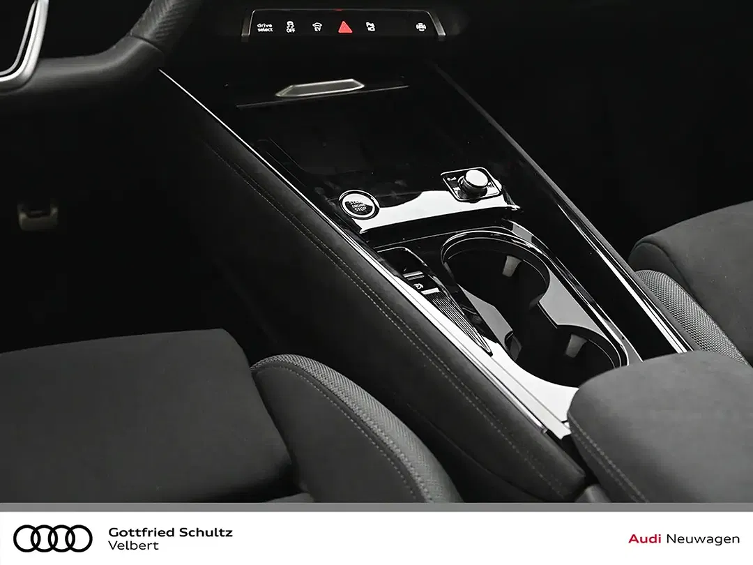 Audi Q3 - Thumbnail 15