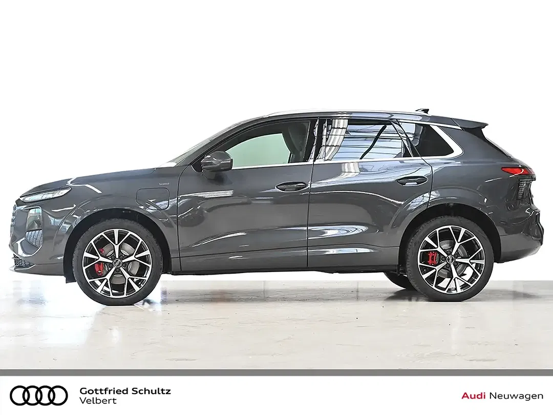 Audi Q3 - Thumbnail 4