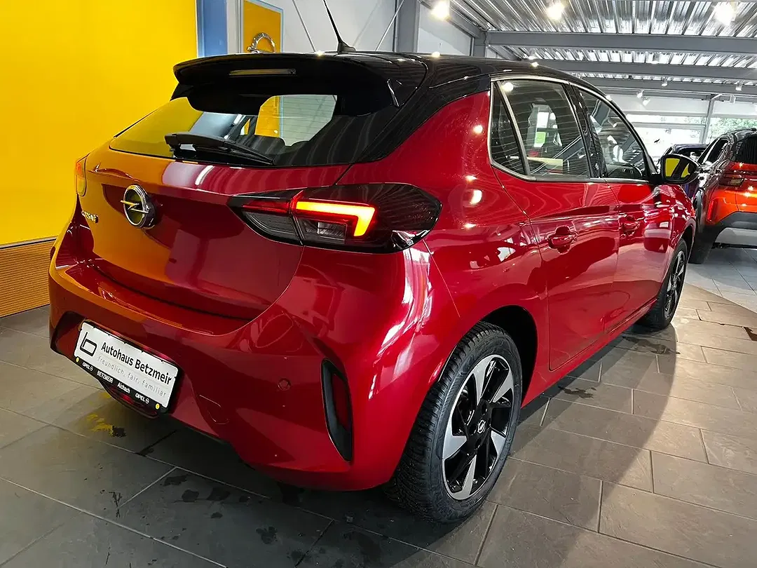Opel Corsa - Thumbnail 3