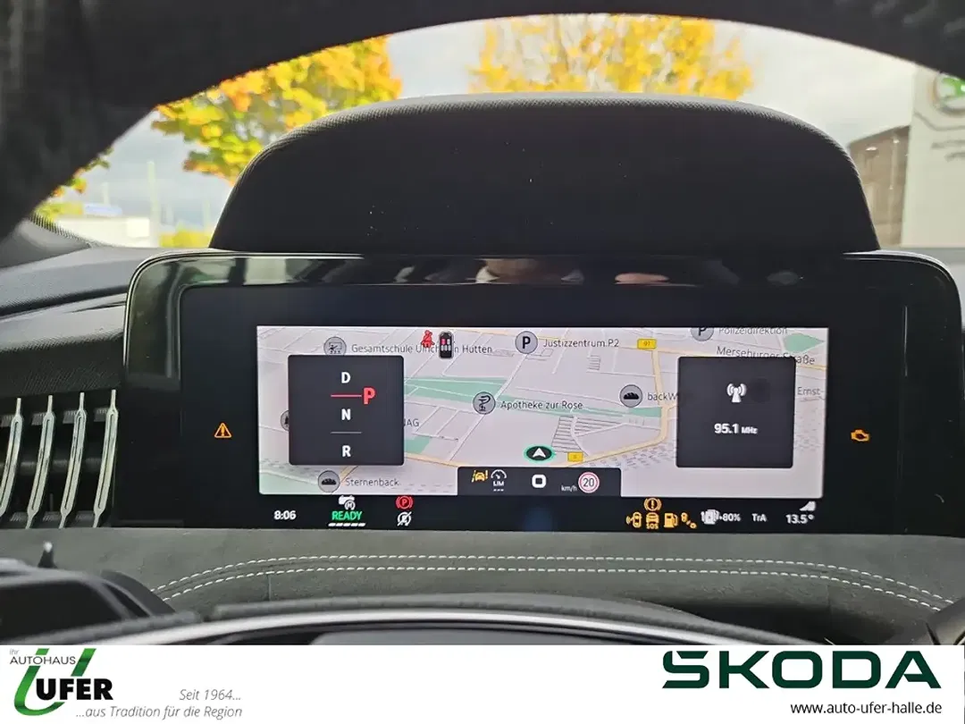Skoda Superb - Thumbnail 10