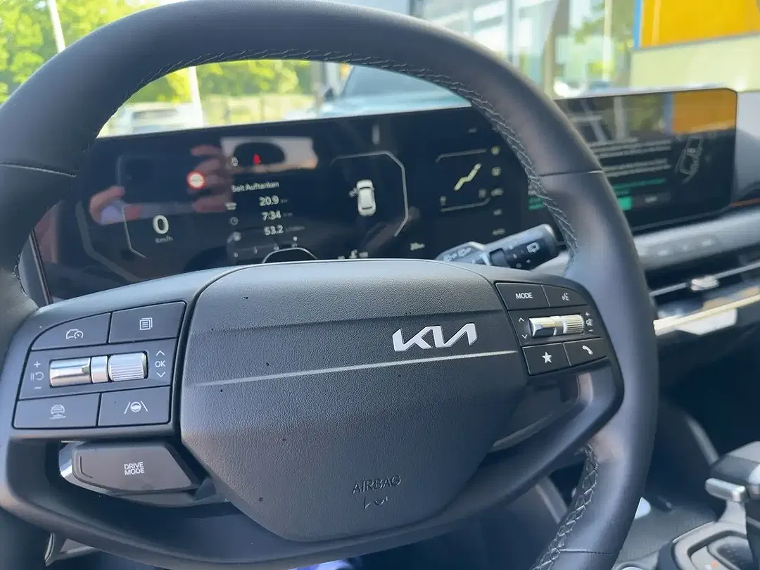 Kia K4 - Thumbnail 10