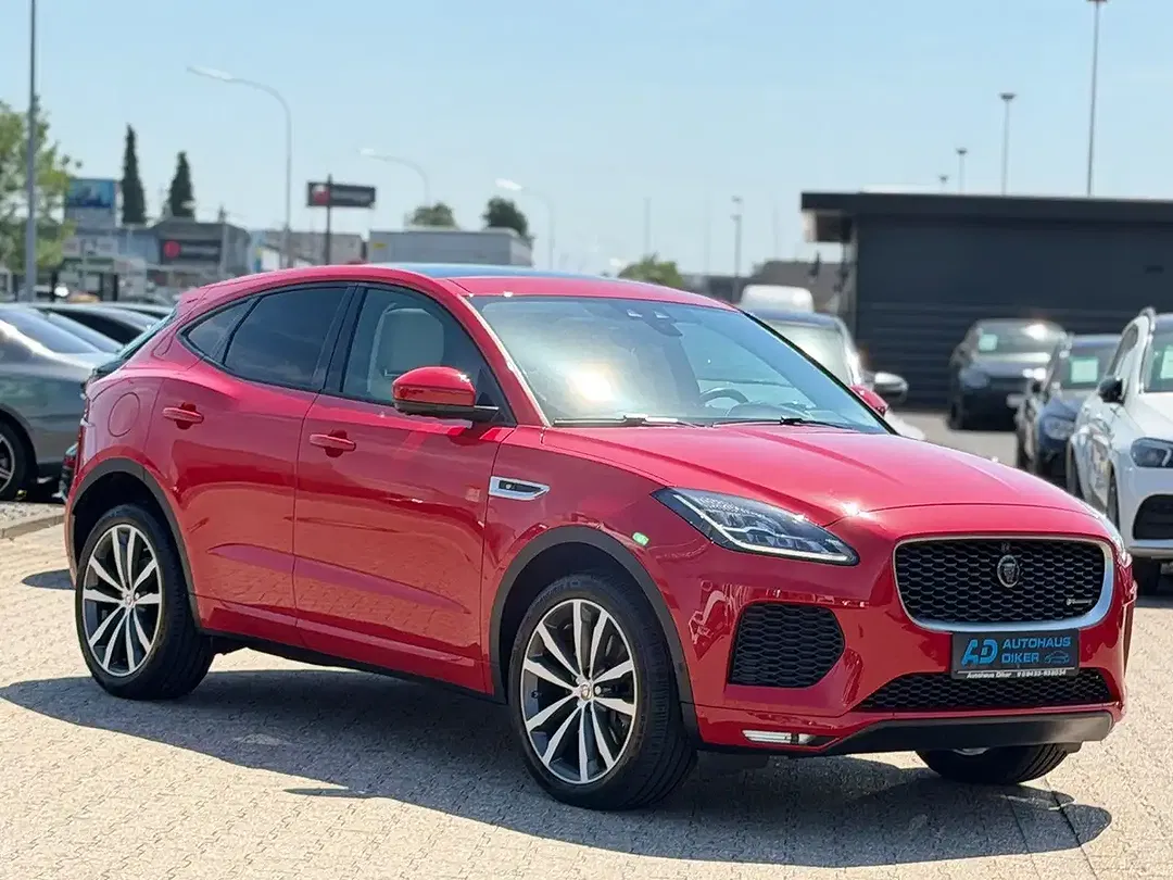 Jaguar E-Pace - Thumbnail 2