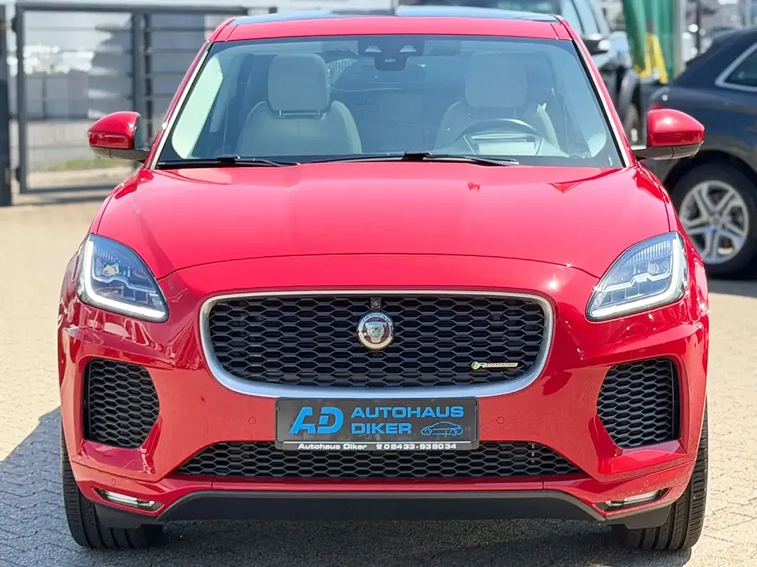 Jaguar E-Pace - Thumbnail 3