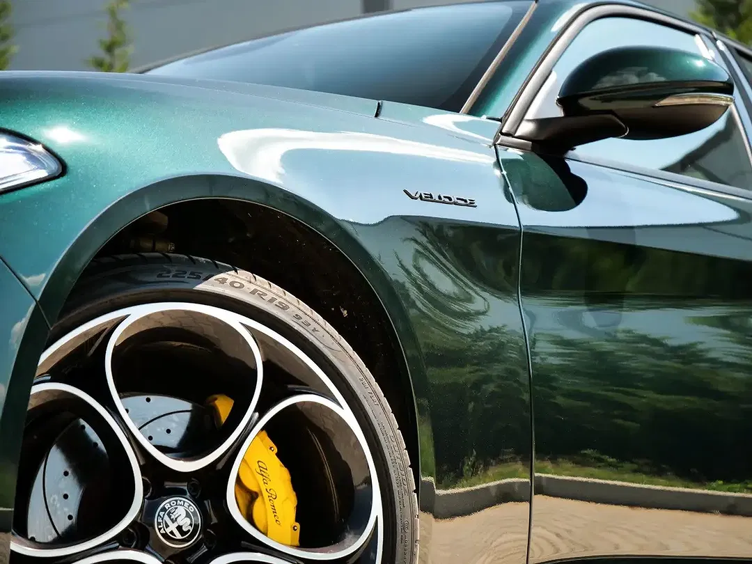Alfa Romeo Giulia - Thumbnail 11