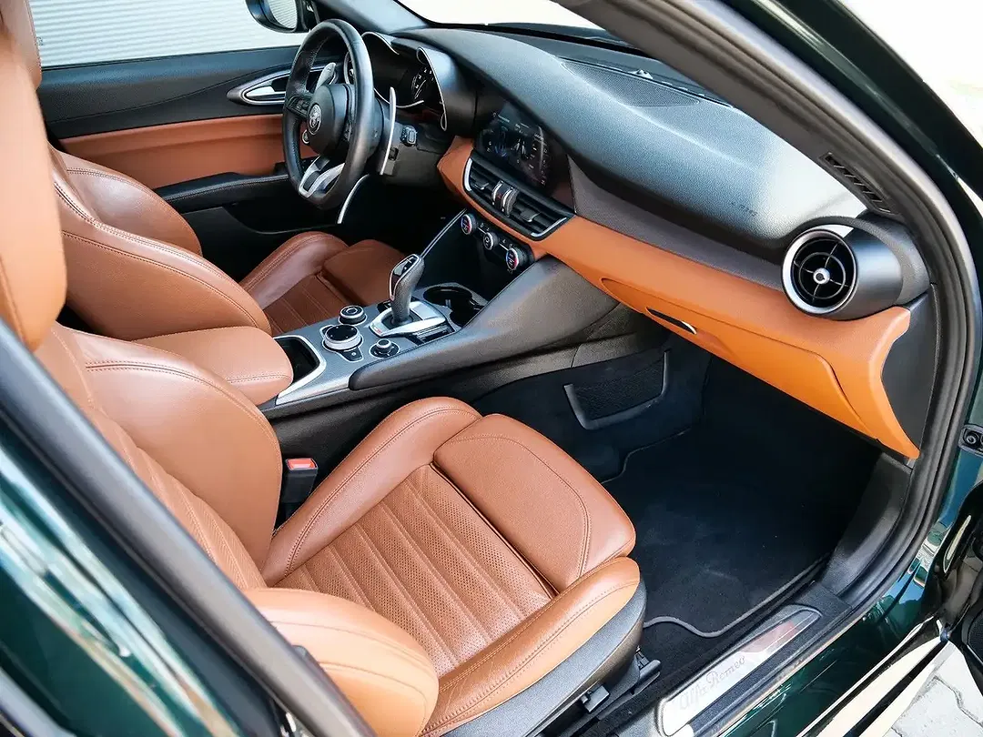 Alfa Romeo Giulia - Thumbnail 26