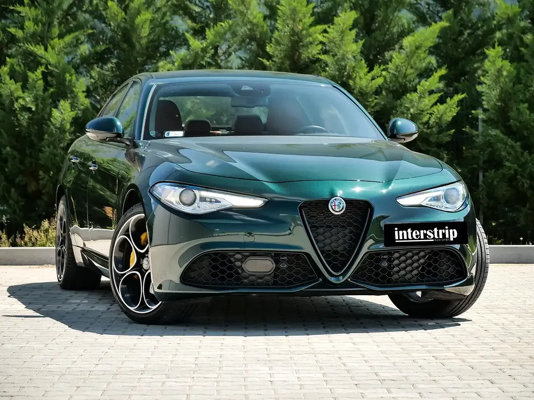 Alfa Romeo Giulia - Thumbnail 3