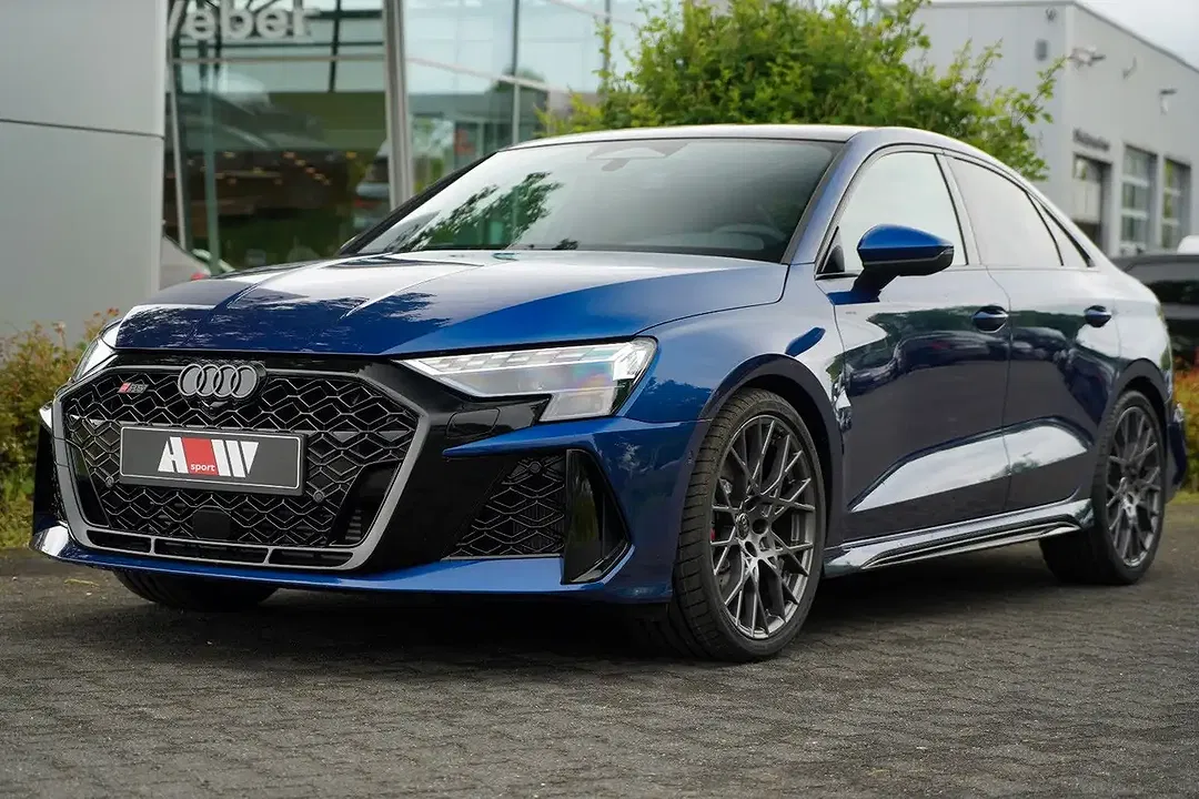 Audi RS3 - Thumbnail 2