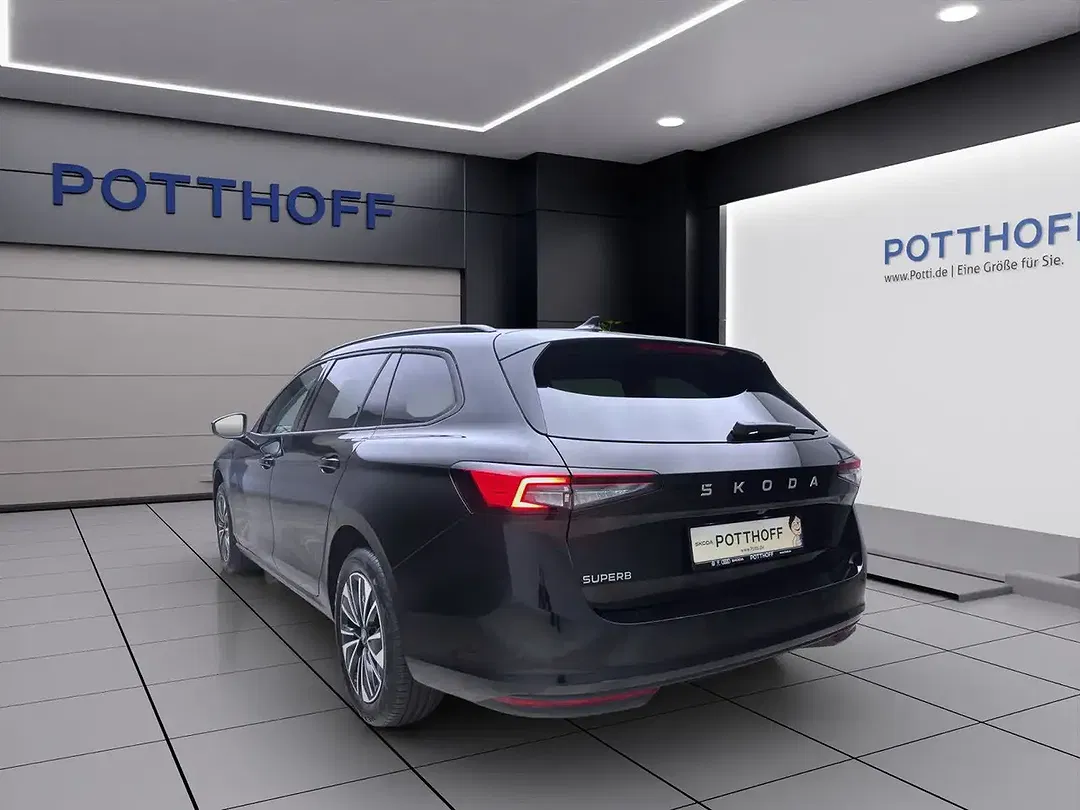 Skoda Superb - Thumbnail 3