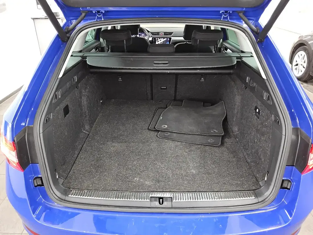 Skoda Superb - Thumbnail 11