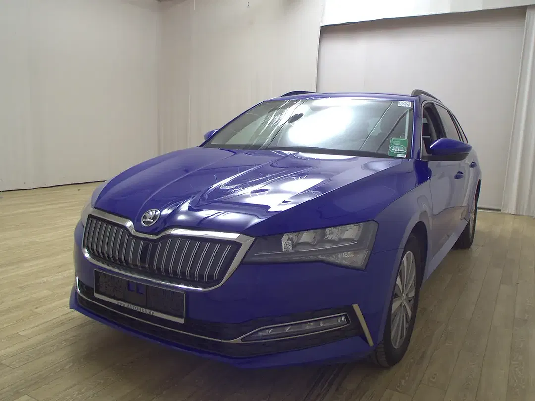 Skoda Superb - Thumbnail 2
