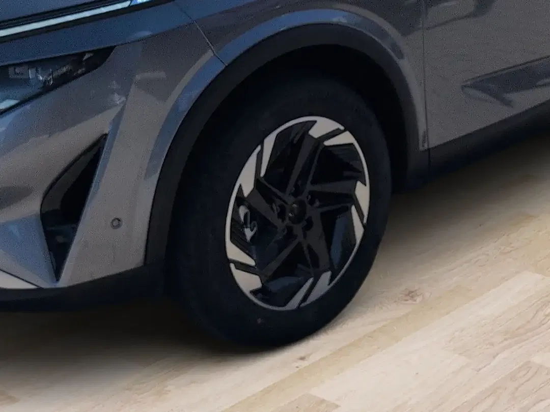 Nissan Qashqai - Thumbnail 9