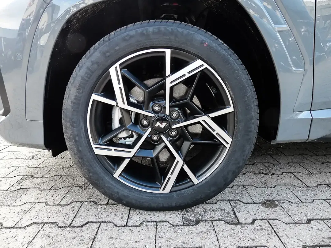 Hyundai TUCSON - Thumbnail 3