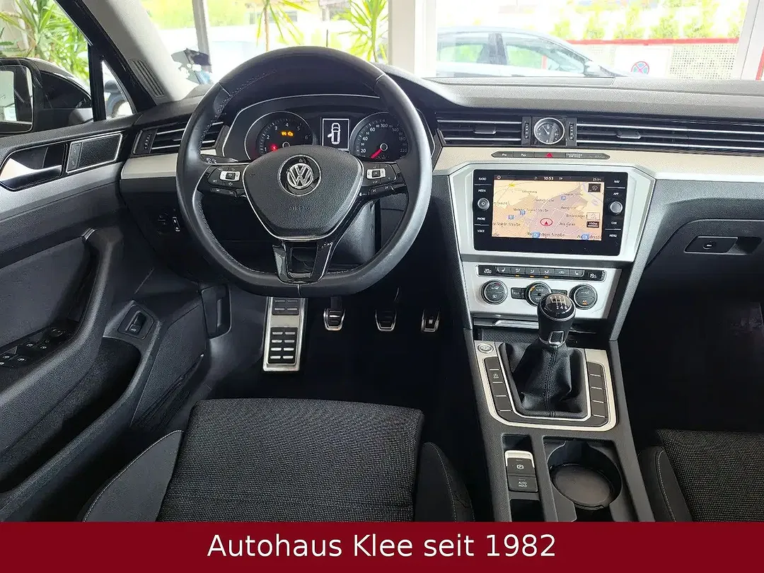 Volkswagen Passat Variant - Thumbnail 10