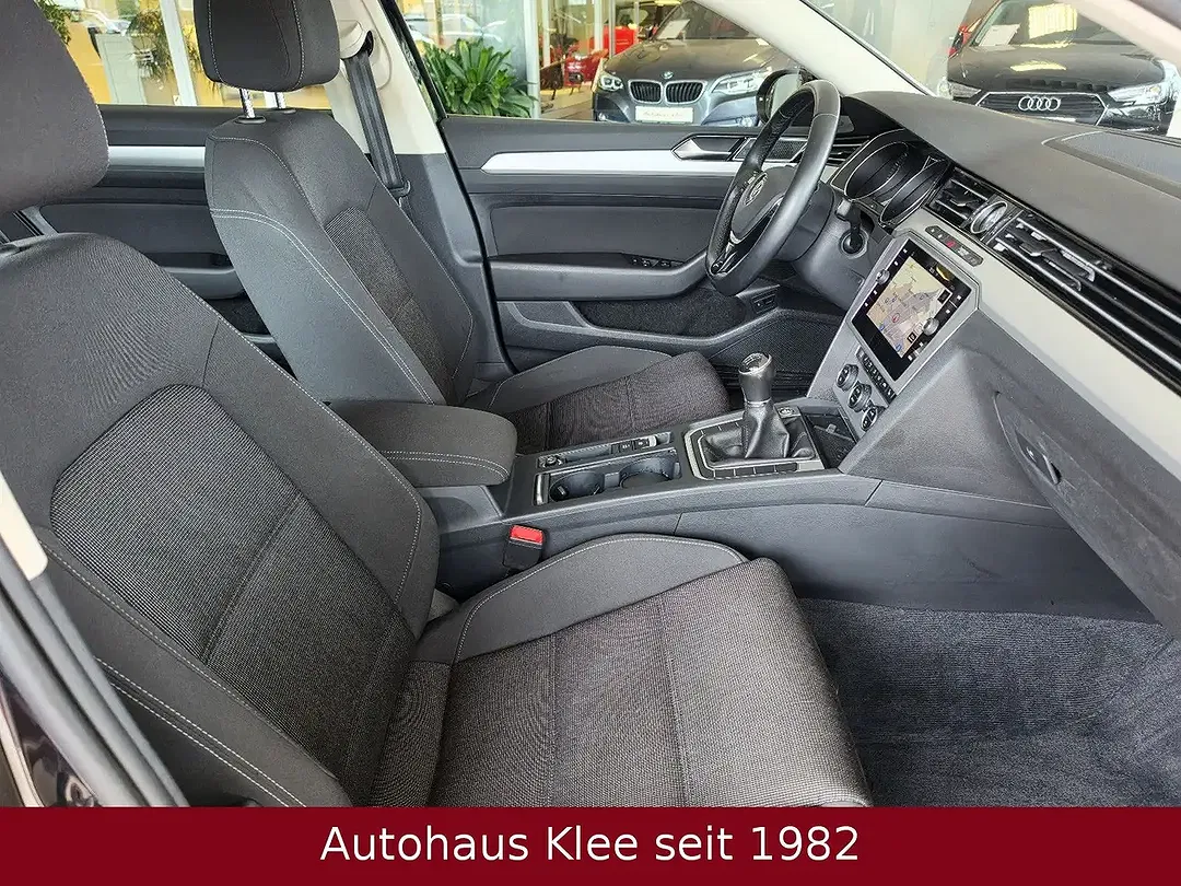 Volkswagen Passat Variant - Thumbnail 6