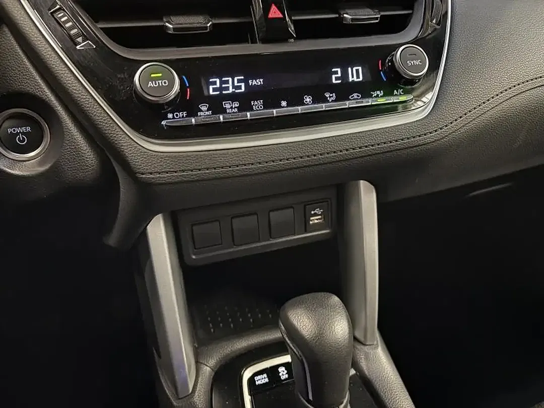 Toyota Corolla Cross - Thumbnail 12