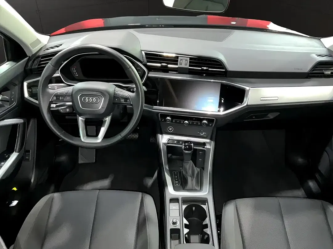 Audi Q3 - Thumbnail 10