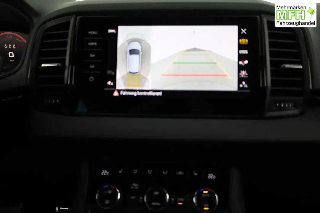 Skoda Karoq - Thumbnail 6