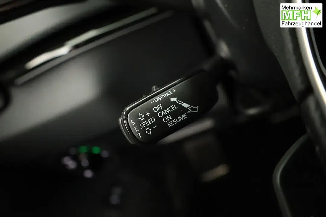 Skoda Karoq - Thumbnail 9