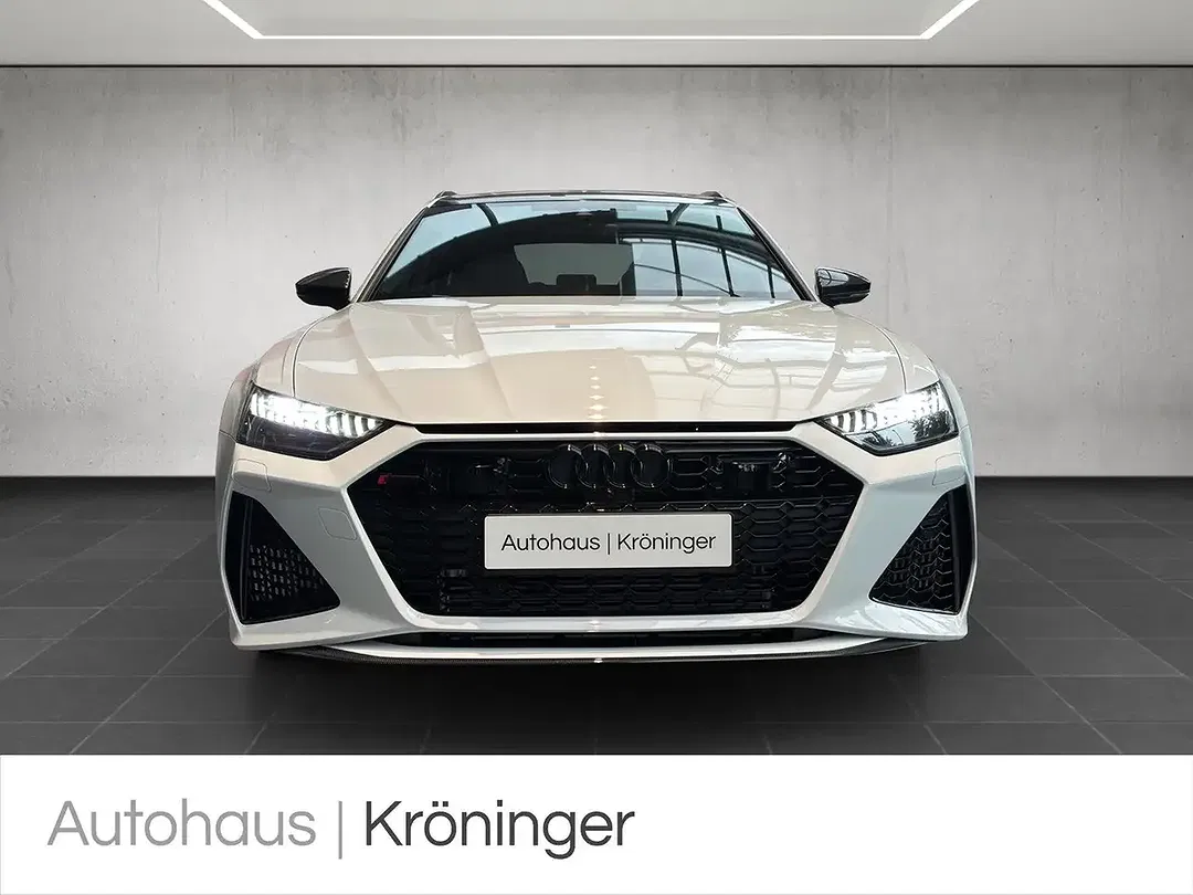 Audi RS6 - Thumbnail 4