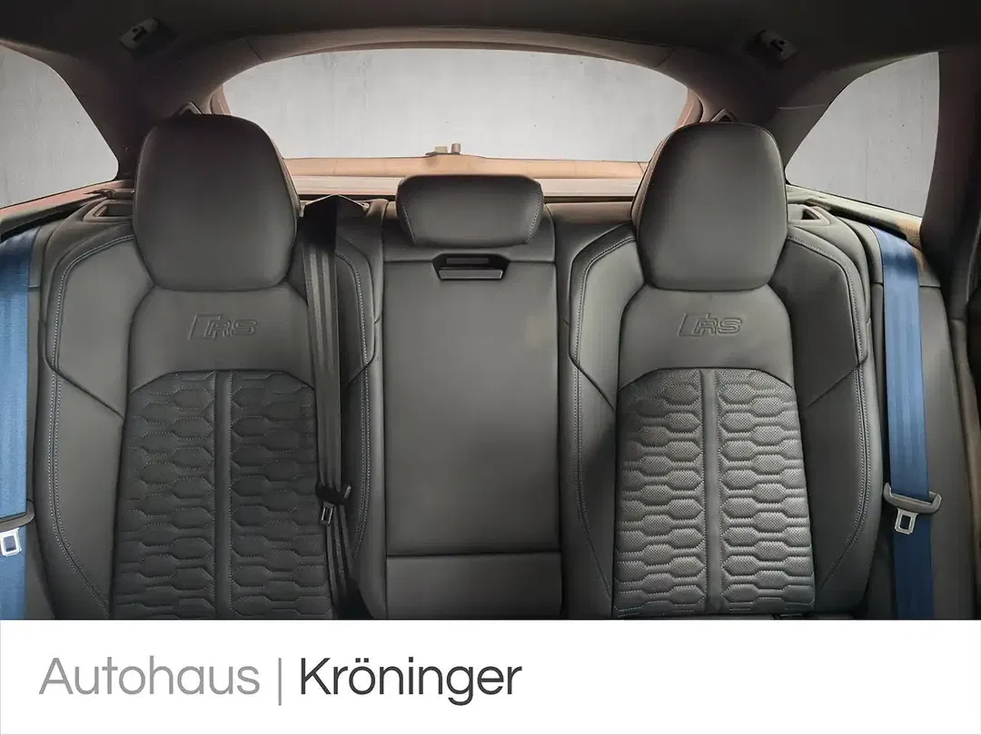 Audi RS6 - Thumbnail 9