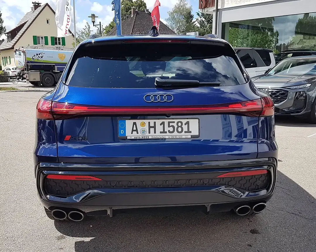 Audi SQ5 - Thumbnail 3