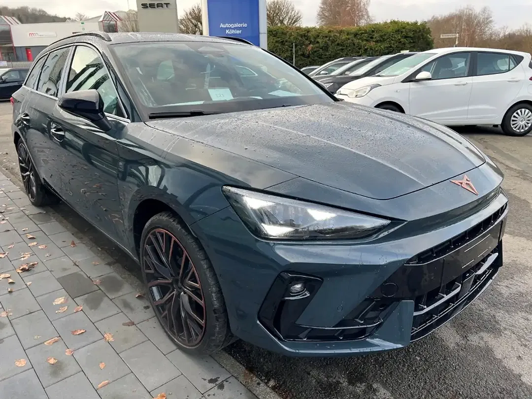 CUPRA Leon - Thumbnail 3
