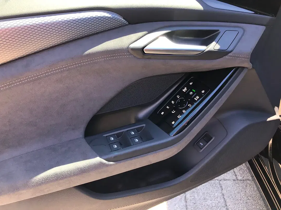 Audi A6 e-tron - Thumbnail 13