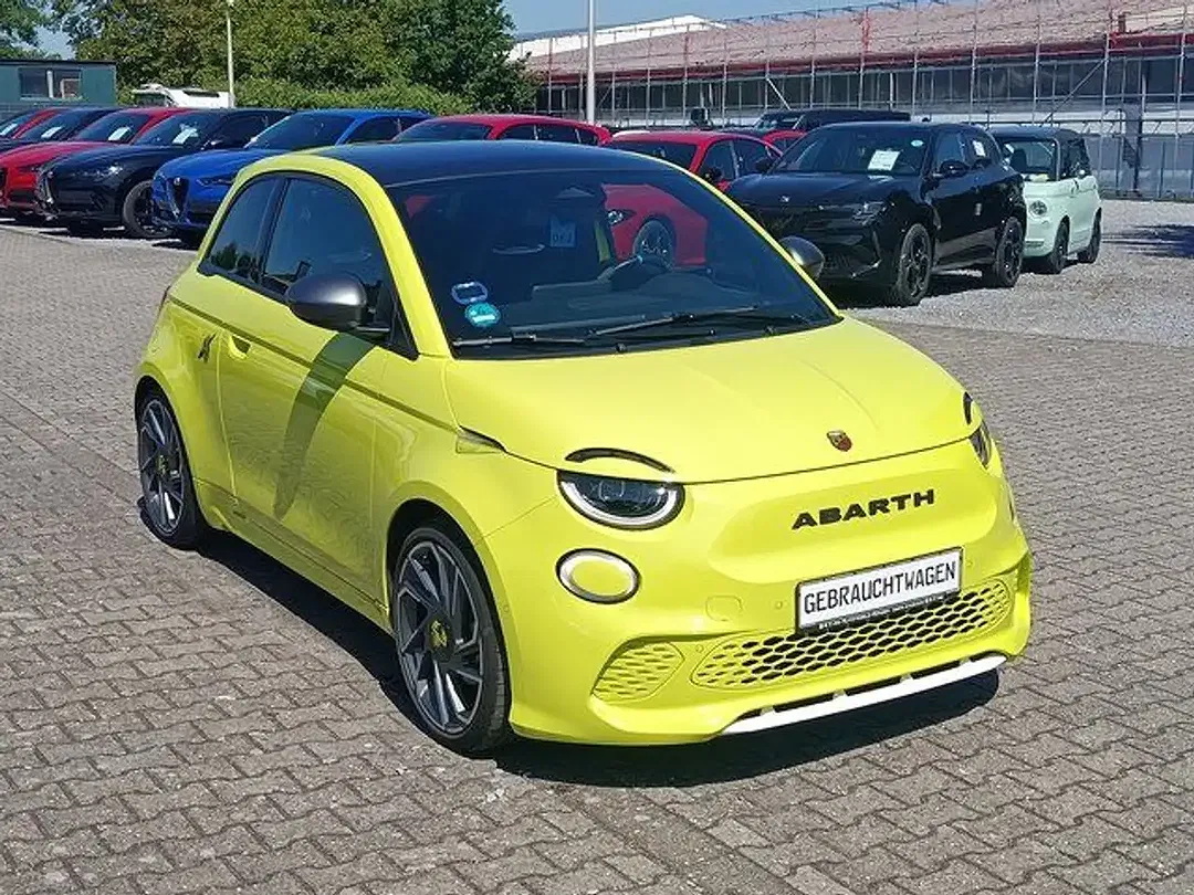 Abarth 500e - Thumbnail 7