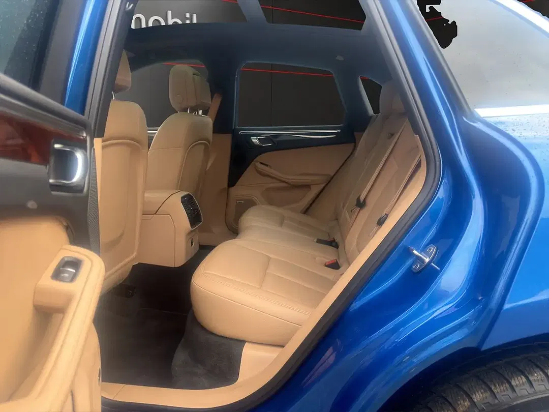 Porsche Macan - Thumbnail 15