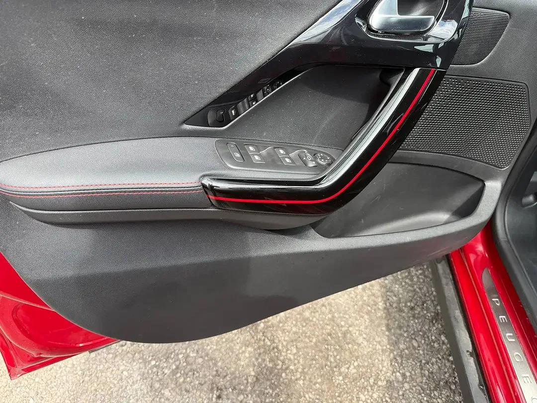 Peugeot 2008 - Thumbnail 14