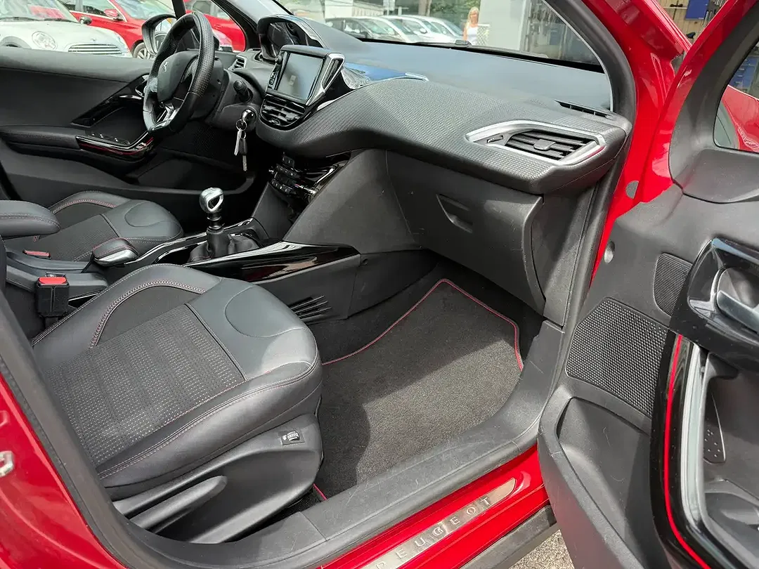 Peugeot 2008 - Thumbnail 9