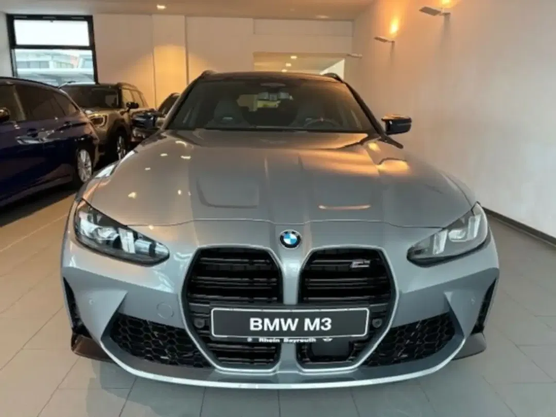 BMW M3 - Thumbnail 3