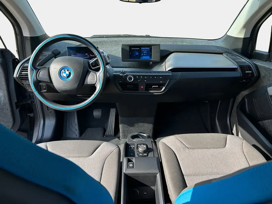 BMW i3 - Thumbnail 11