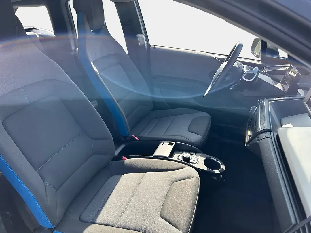 BMW i3 - Thumbnail 15