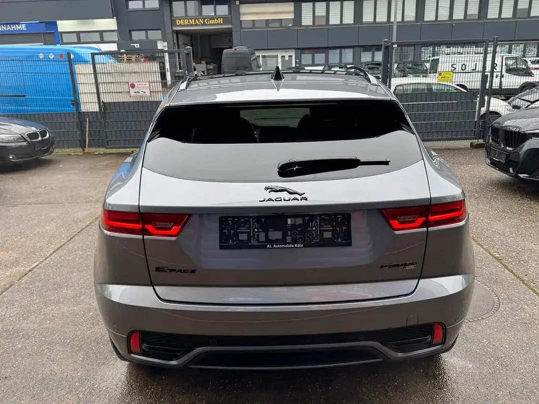 Jaguar E-Pace - Thumbnail 6