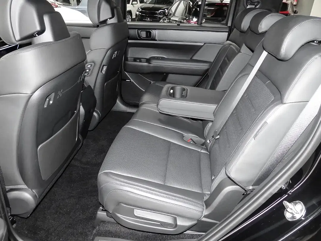 Hyundai SANTA FE - Thumbnail 15