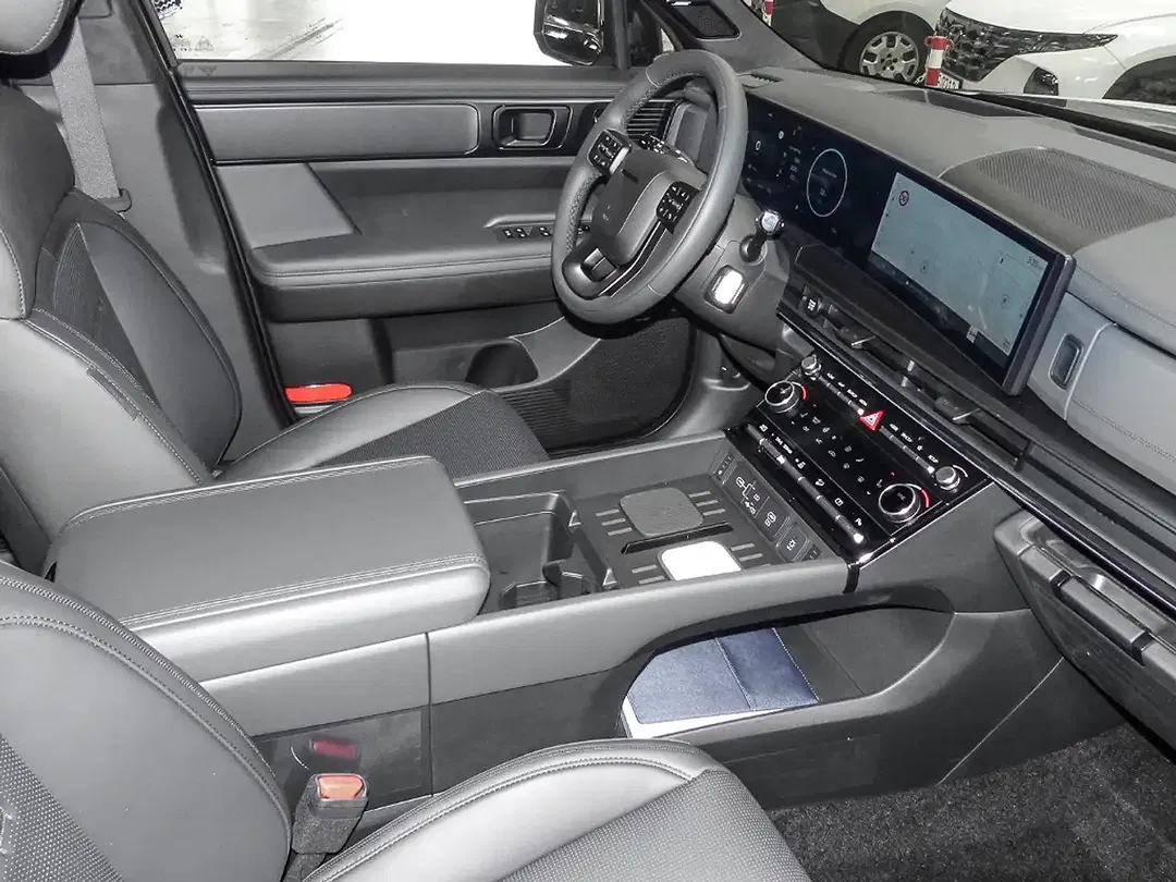 Hyundai SANTA FE - Thumbnail 4