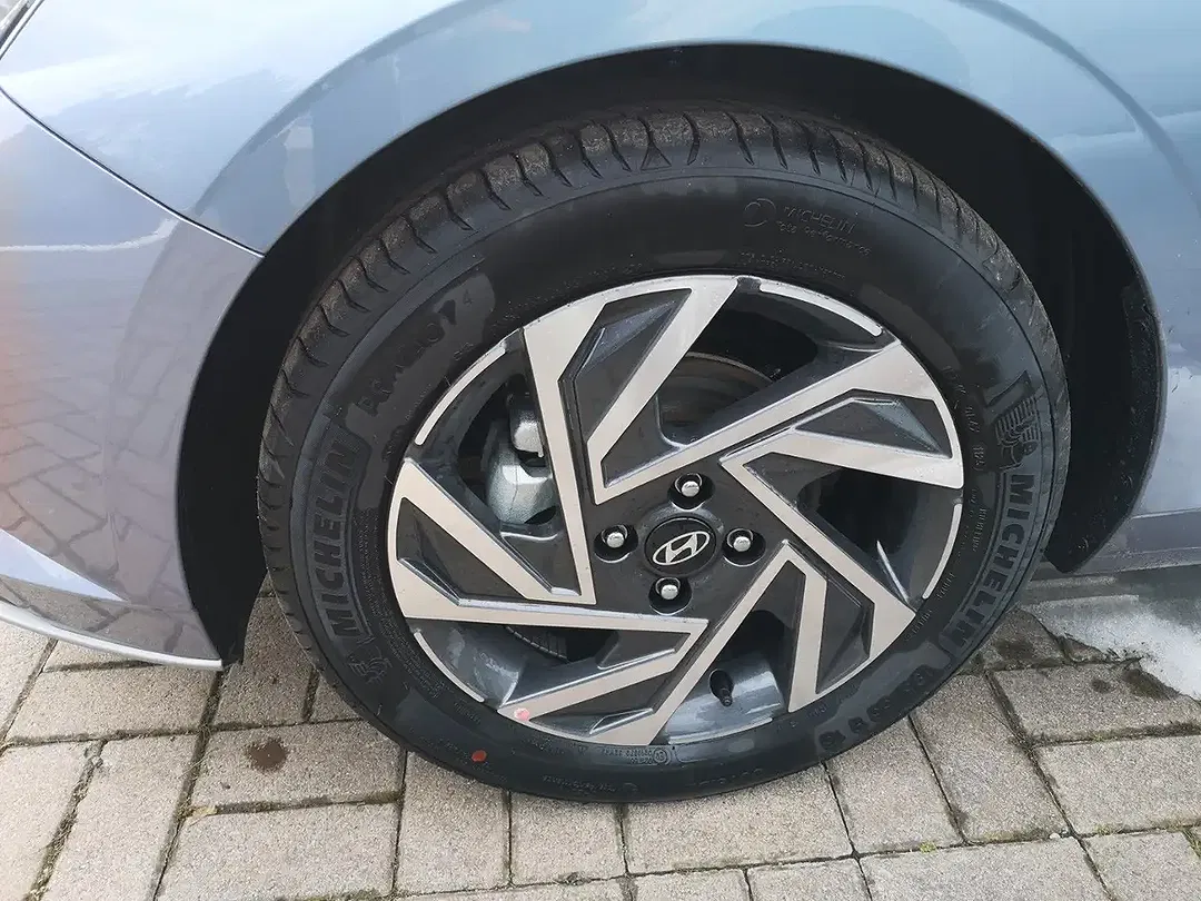 Hyundai i20 - Thumbnail 3